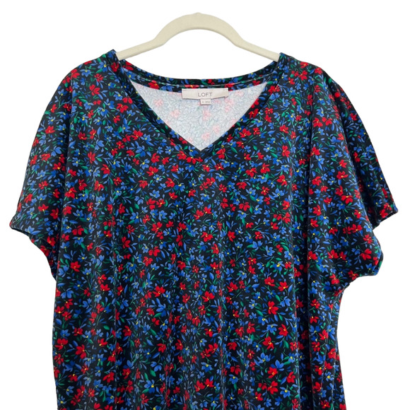 Loft Womens Velour Knit Top Medium Short Sleeve Blue Floral V-Neck - Picture 2 of 5